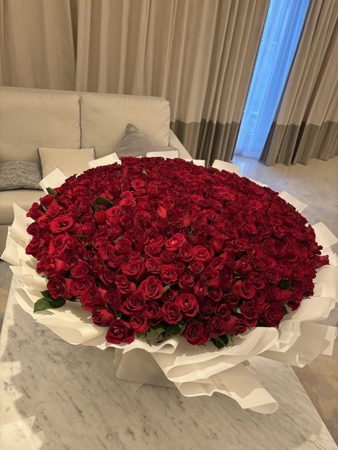 Eternal Passion – LF 350 Red Rose Bouquet Arrangement - Image 2