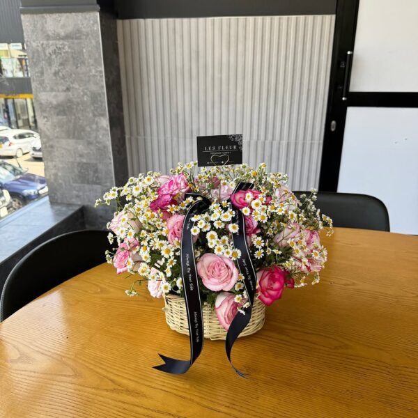 Blush Meadow – Extra Small LF Mixed Basket Arrangement