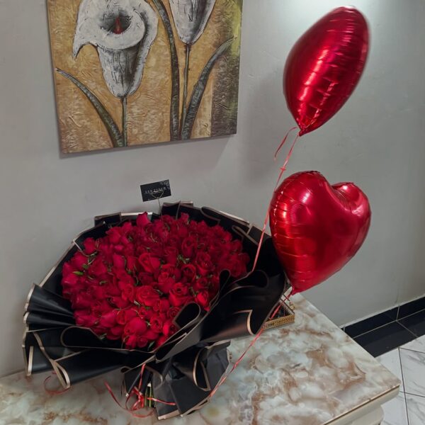 Majestic Love – LF 250 Red Rose Bouquet With Balloons
