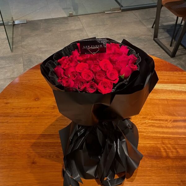 Crimson Desire – LF 40 Red Rose Bouquet