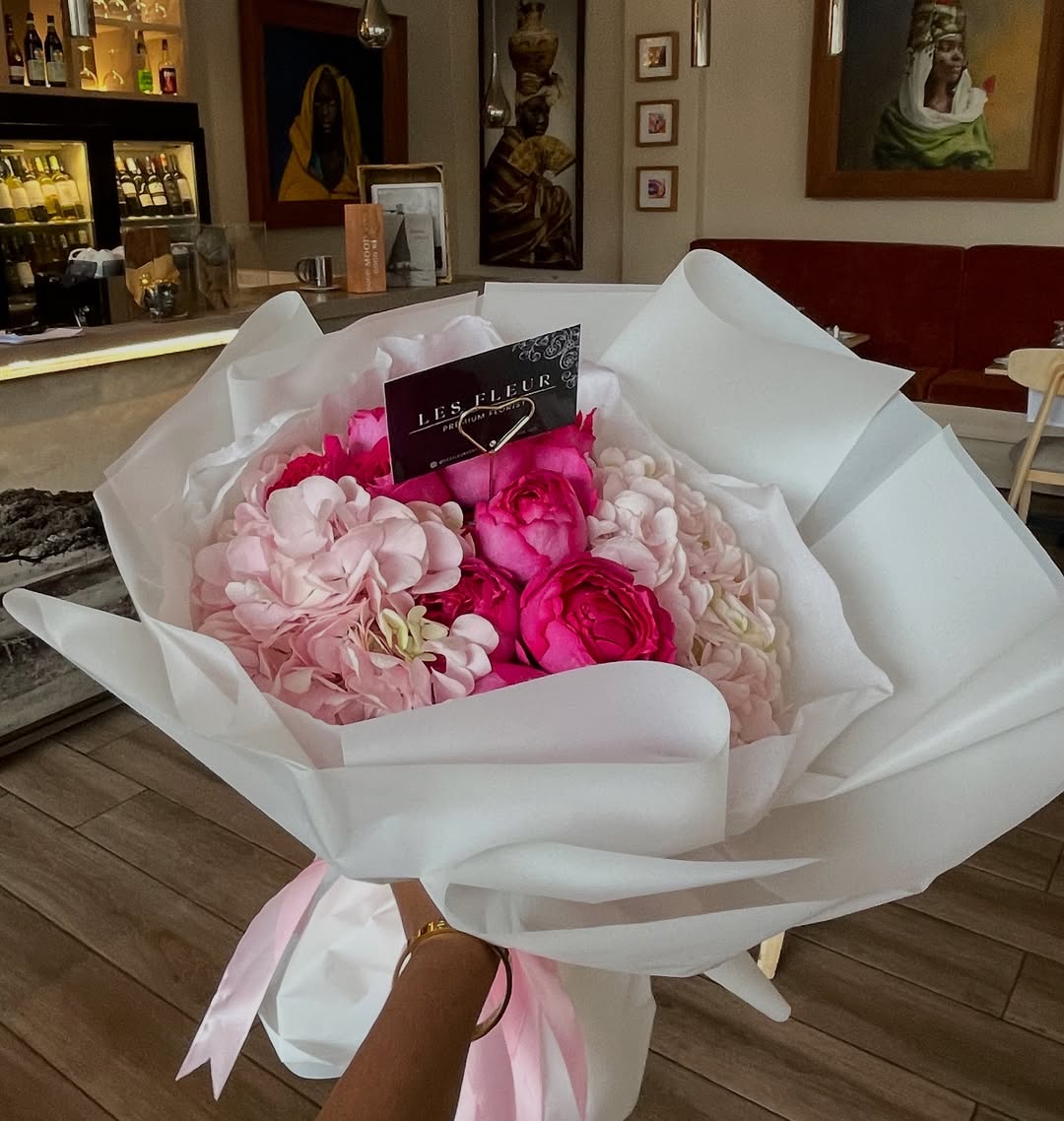 Blush Harmony – LF 12 Hydrangea & Yves Bouquet