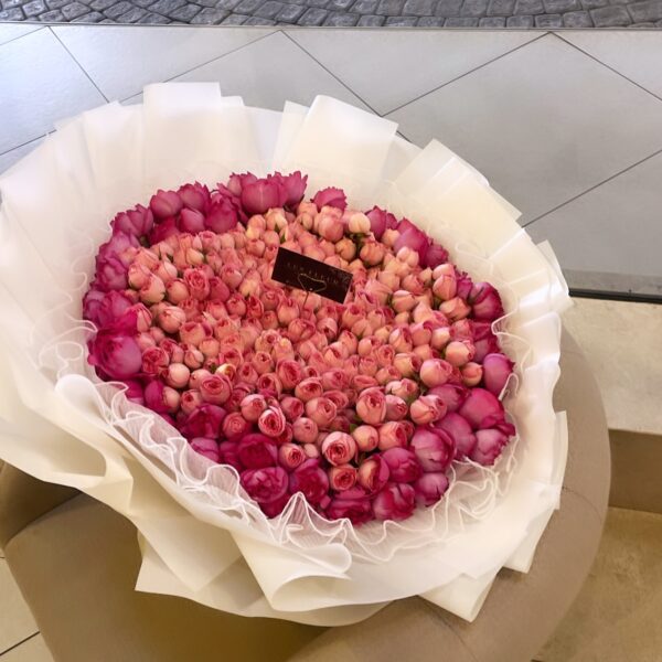 Rosé Opulence – LF 200 Volkova & Yves Bouquet (Next Day Delivery)
