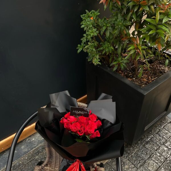 Midnight Romance – 19 Stem Red Rose Bouquet