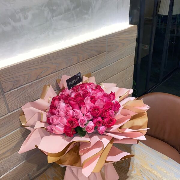 Blushing Elegance – 100 Stem Mixed Pink Rose Bouquet