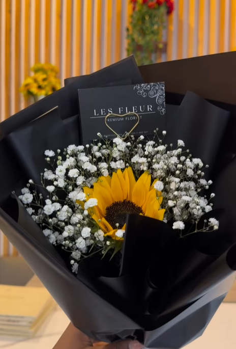 Golden Smile – Single Stem Sunflower Bouquet - Image 3