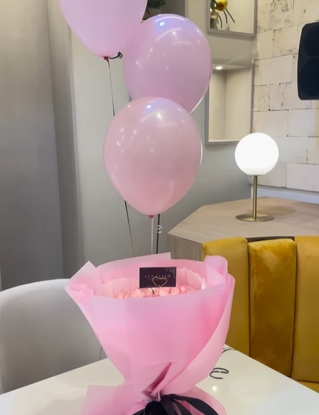 Pink Serenity – LF 40 Pink Rose Bouquet with Balloons