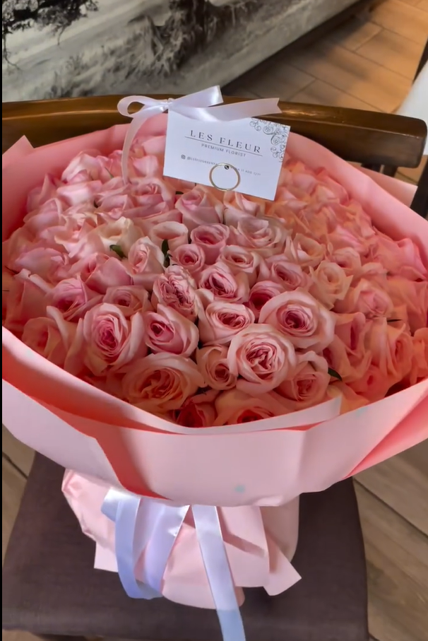 Pink Reverie – LF 100 Pink O’Hara Rose Bouquet - Image 2