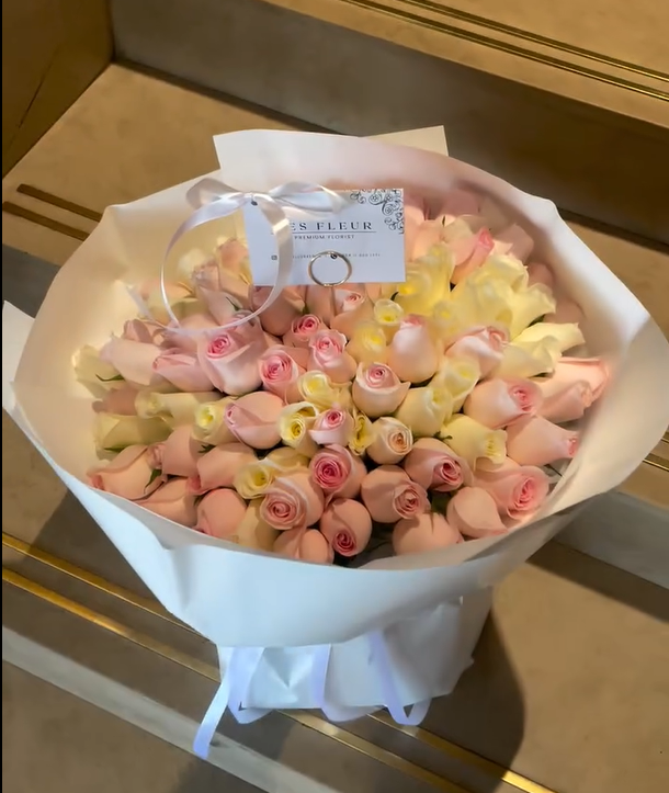 Blush & Ivory Romance – LF 100 Mixed Blush Pink & Ivory Rose Bouquet - Image 5